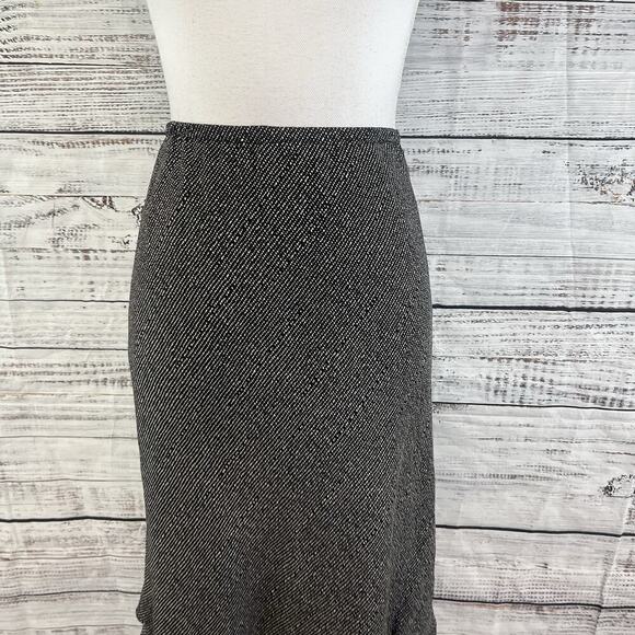 Donna Ricco New York Skirt size 14 Black Ivory Bias Knee A Line Flowing Modest - Picture 2 of 8